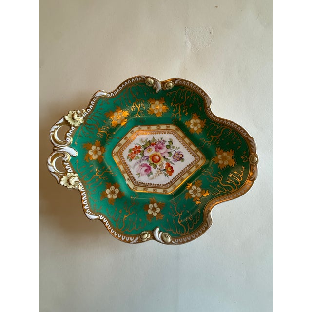 Antique Coalport Apple-Green & Gilt Porcelain Dessert Dishes, Set of 3 or Antique Coalport Hand-Painted Porcelain Dessert Dishes, C. 1850, Set of 3 For Sale In New York - Image 6 of 9
