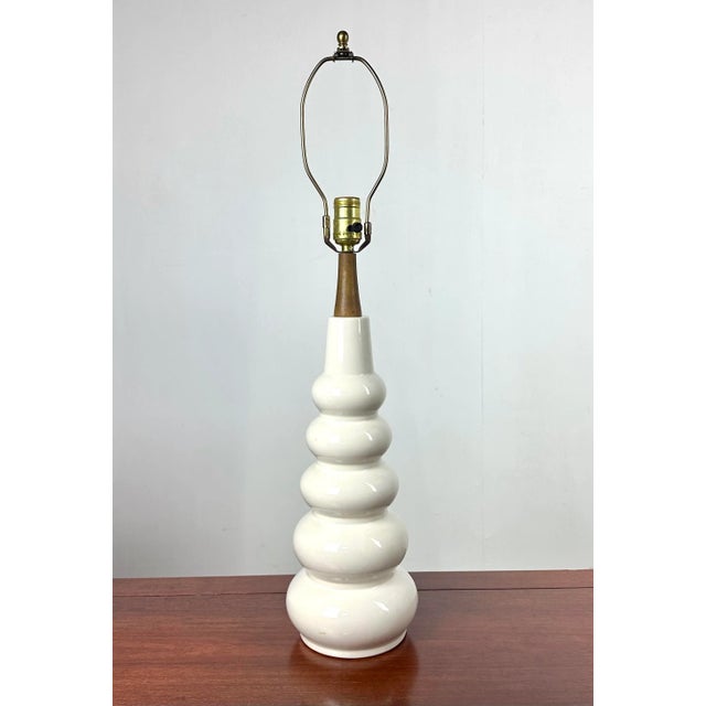 1960's Mid Century Modern Ceramic and Wood Bubble Table Lamp