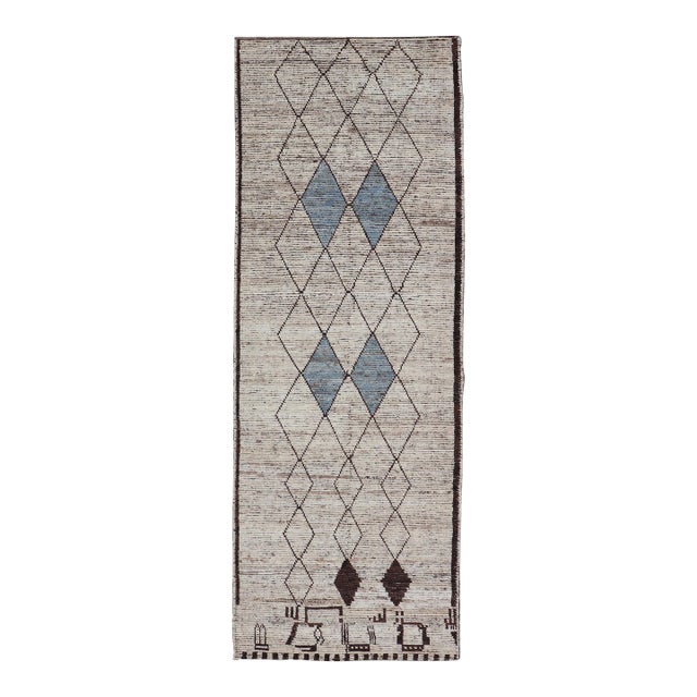 Modern Hand-Knotted Runner in Wool With Diamond Design in Neutral Tones 3'4 X 9'8 For Sale