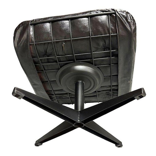 MCM Model 90 "Riviera" Swivel Springer Iron Lounge Chair W/ Ottoman by Homecrest For Sale - Image 14 of 15