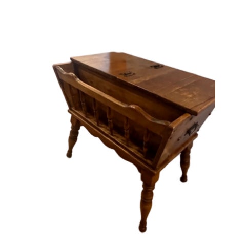 American Vintage Baumritter Solid Maple Dough Box Coffee Table Blanket Chest | Early American For Sale - Image 3 of 6