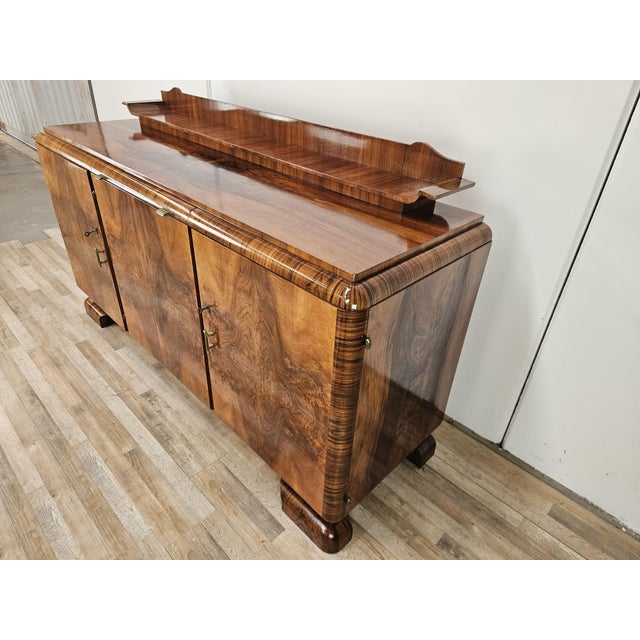 Art Deco French Sideboard in Walnut, 1940 For Sale - Image 3 of 18