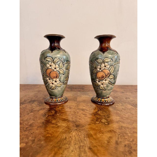 Vases by Eliza Simmance for Doulton Lambeth, 1884, Set of 2 For Sale - Image 3 of 9