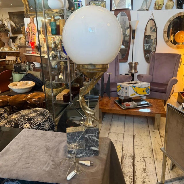1930s Art Deco Black Marble, Gilded Metal and Milk Glass Italian Table Lamp For Sale - Image 6 of 18