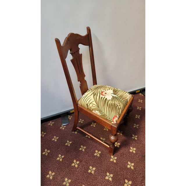 French Country Antique 1930s French Renaissance English Tudor Set of 4 Oak Chairs Very Well Built Dining Chairs For Sale - Image 3 of 7