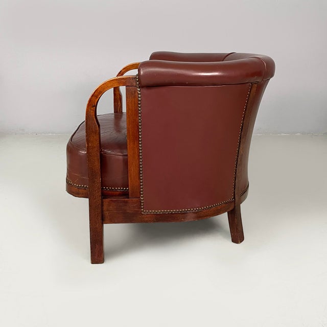 Austrian Burgundy Leather and Wood Tub Armchairs from Thonet, Early 1900s, Set of 2 For Sale - Image 3 of 18
