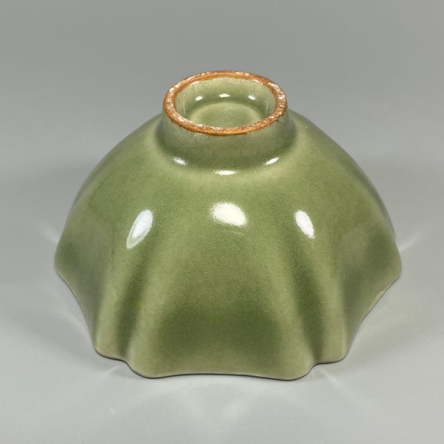 China Vintage‑Style Olive‑Green Petal‑Shaped Celadon Tea Cup For Sale - Image 4 of 5