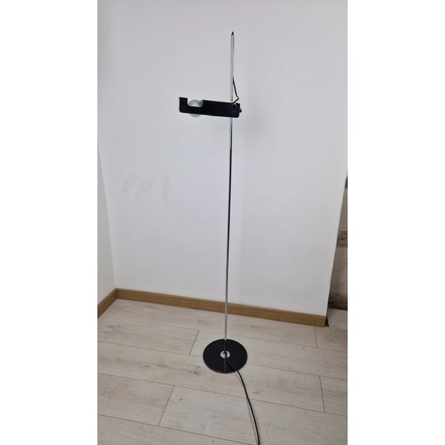 Mid-Century Modern Black Spider Floor Lamp by Joe Colombo for Oluce, 1970s For Sale - Image 3 of 15