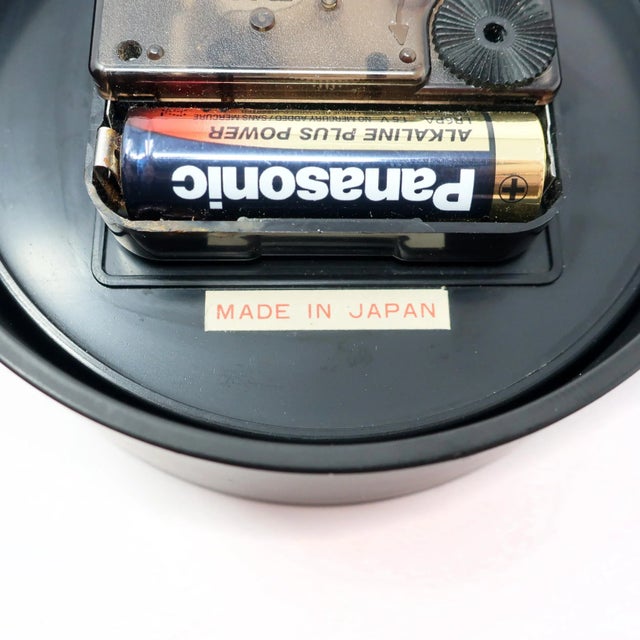 Black 1980s Postmodern Wall Clock by Shohei Mihara for Wakita For Sale - Image 8 of 9