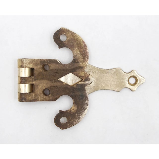 Vintage 7.5 In. Polished Brass Ice Box Hinge For Sale - Image 4 of 4