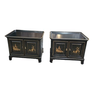 Chinoiserie Pair of Black Lacquered Wood Nightstands / Side Tables With Gold Hand Painting by Union National For Sale
