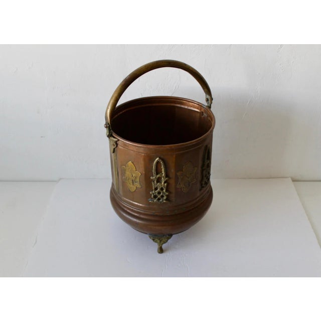 Metal Vintage Mid Century Hand Crafted Moroccan Copper Brass Decorative Bucket Pail Planter With Handle Footed For Sale - Image 7 of 12