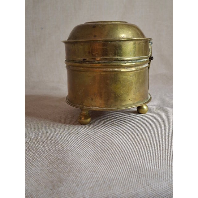 Metal Antique 19th Century Oval Brass Tobacco Box – Hinged Keepsake or Trinket Casket For Sale - Image 7 of 12