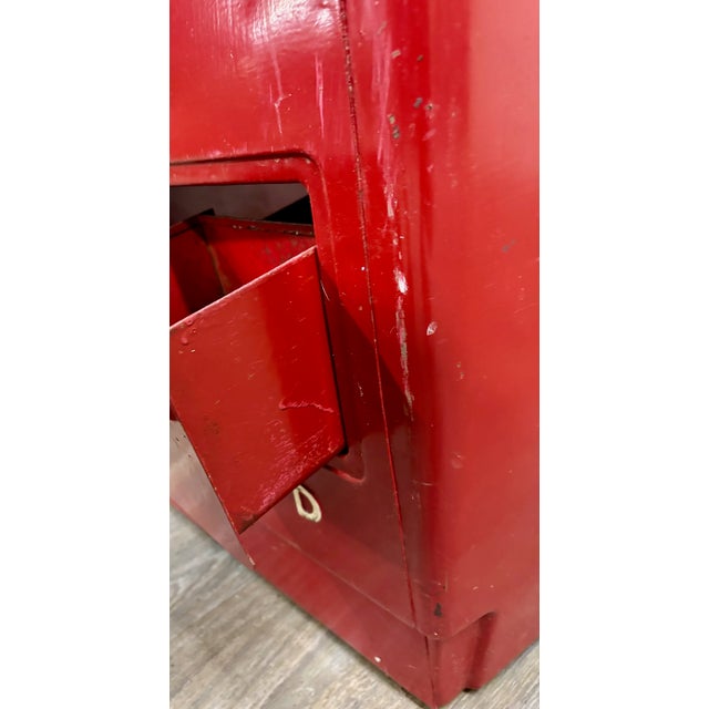 Vintage C. 1940s Westinghouse Coca-Cola Bottle Cooler For Sale - Image 9 of 16