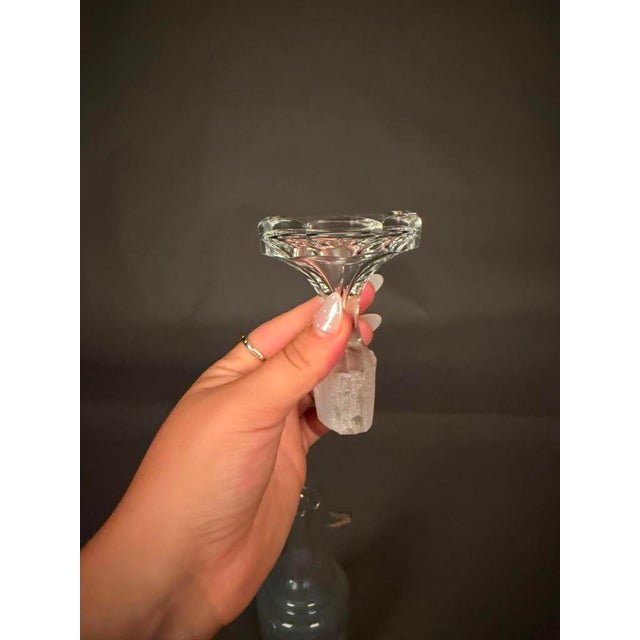 Early 20th Century English Cut Glass Decanting Bottle With Lid, Circa 1920s For Sale - Image 5 of 7