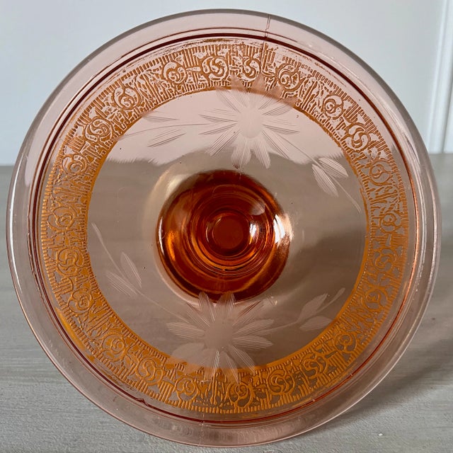 Early 20th Century Vintage Depression Era Sandwich Glass Candle Holder With Gold Paint Accent and Etched Floral Design For Sale - Image 5 of 10