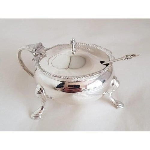 Sterling Silver Mustard Pot and Spoon from Edward Barnard & Sons, London, 1960, Set of 2 For Sale - Image 3 of 18