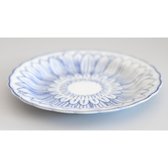Farmhouse 19th Century English Wedgwood Blue & White Pearlware Sunflower Plate For Sale - Image 3 of 8