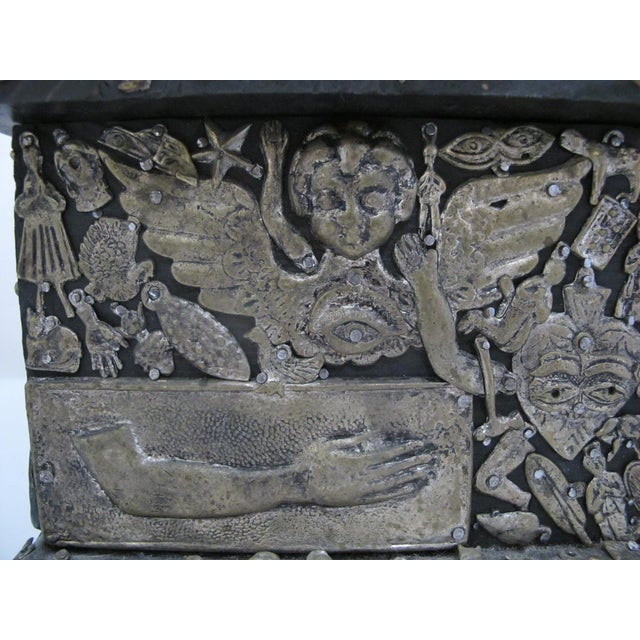 Estela Ogazon Exceptional Milagros Wood Charm Mexico Folk Art Box For Sale - Image 13 of 17