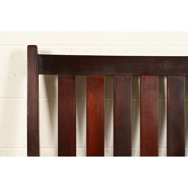 L. & J. G. Stickley Antique Mission Arts & Crafts Onondaga Mahogany Bench or Settle Sofa, Circa 1902 For Sale In South Bend - Image 6 of 13