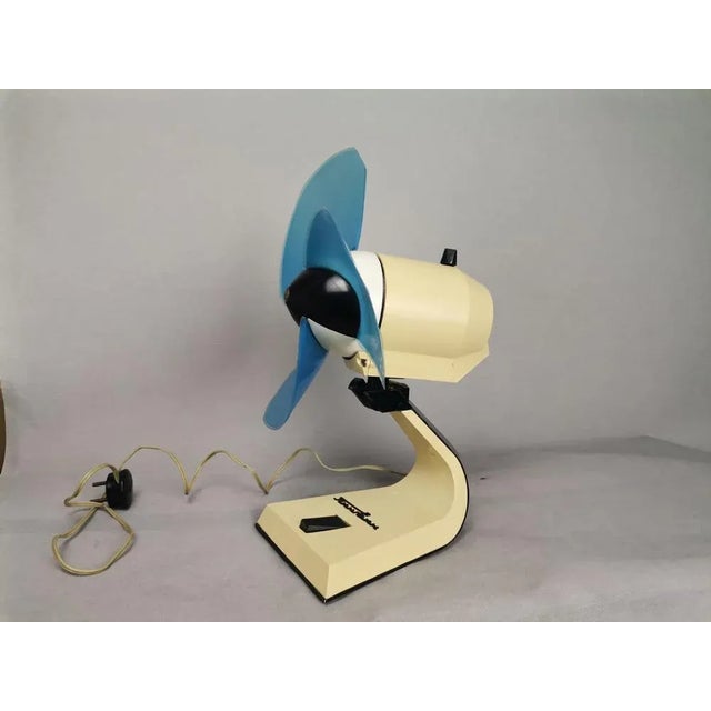 Mid-Century Blue Plastic Table Fan, Soviet Union, 1969 For Sale - Image 4 of 13