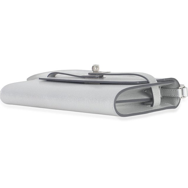 Animal Skin Argent Metallic Chevre Chamkilight Kelly Wallet To Go PHW For Sale - Image 7 of 9