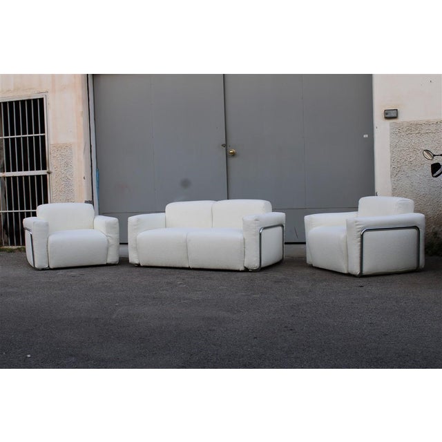 Armchairs: height 65 cm, width 96 cm, depth 75 cm, seat 42 cm