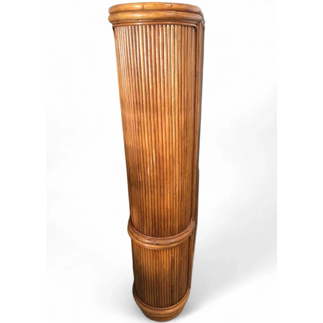 Vintage Split Reed Rattan China Cabinet For Sale - Image 12 of 17