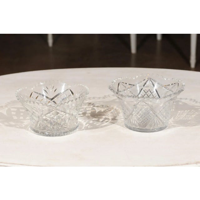 Transparent Circa 1900 English Cut Crystal Bowl with Scalloped Top & Diamond Motifs For Sale - Image 8 of 12