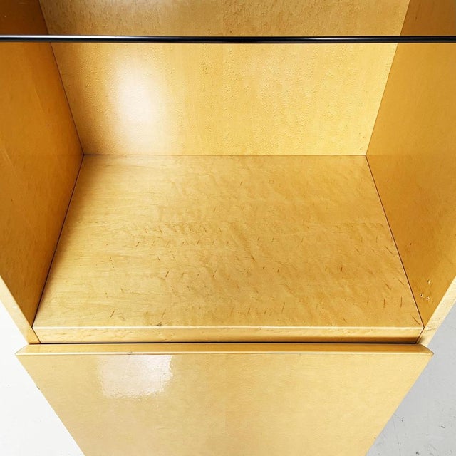 Italian Modern Light Briar with Smoked Glass Bookcase attributed to Saporiti, 1970s, Set of 3 For Sale - Image 11 of 18