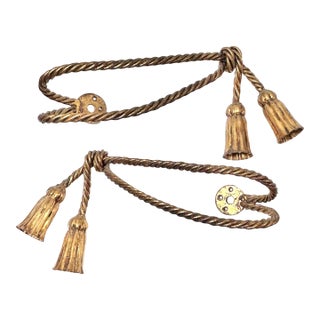 Pair of Vintage Italian Gilt Rope Curtain Tiebacks With Tassels – Hollywood Regency Drapery Hardware, Window Decor For Sale