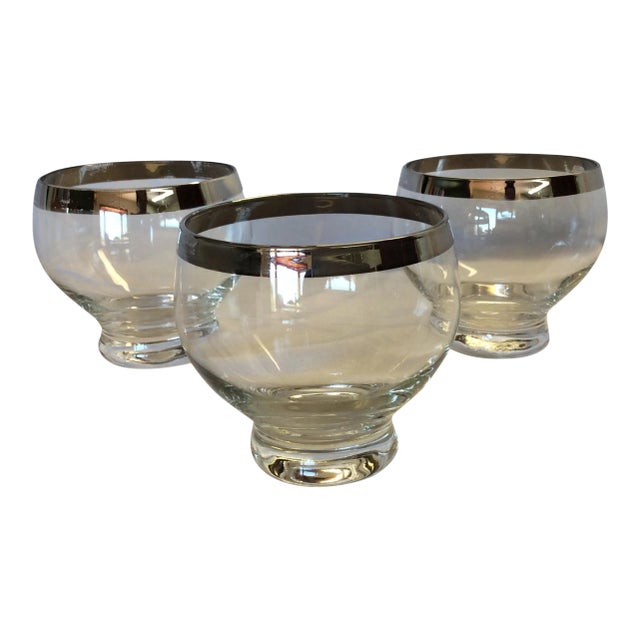 Dorothy Thorpe Style Cocktail Glasses - Set of 3 For Sale