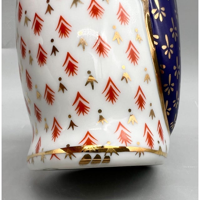 1980s Japanese Tapestry Collection Porcelain Penguin Figurine – Imari Style / Grandmillennial For Sale - Image 9 of 11
