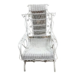Early 20th Century Heywood Wakefield Attributed White Wicker Platform Rocking Chair For Sale