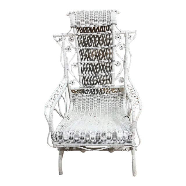 Early 20th Century Heywood Wakefield Attributed White Wicker Platform Rocking Chair For Sale