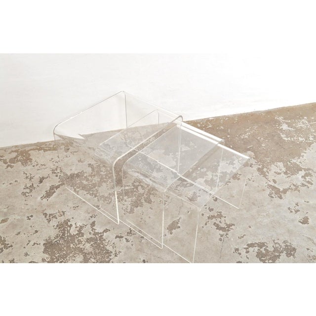 Plastic Vintage Acrylic Glass Nesting Tables, 1970s, Set of 3 For Sale - Image 7 of 9