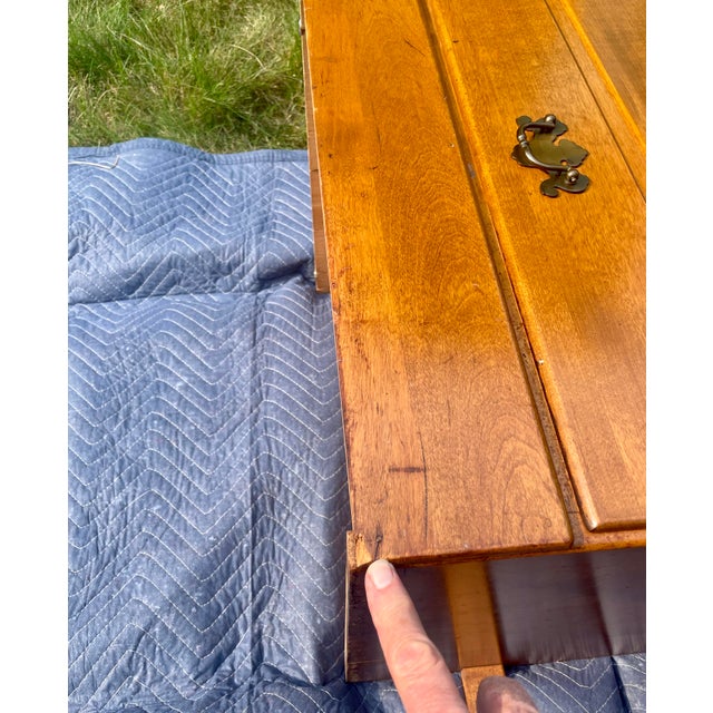 1970s Compact Solid Hardwood Writing Desk by Ethan Allen – Warm Minimalist Silhouette For Sale - Image 15 of 16