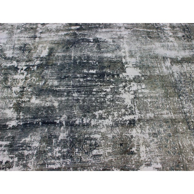 Mid 20th Century Vintage Persian Rug With Abstract Design in Dark Blue Green & Gray For Sale In Atlanta - Image 6 of 10