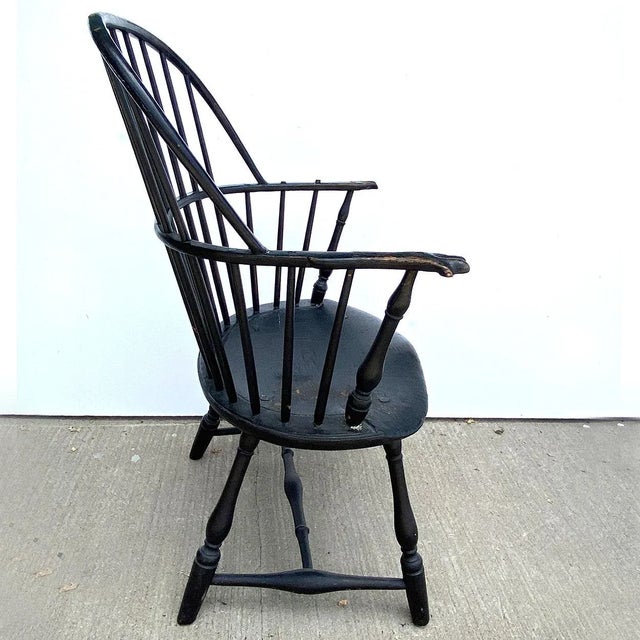 American Black-Painted Sackback Windsor Knuckle Armchair For Sale In Denver - Image 6 of 11
