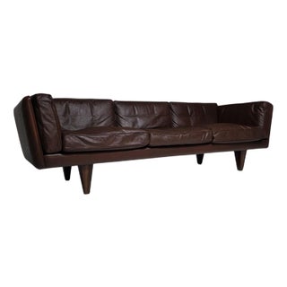 V11 Sofa in Brown Leather by Illum Wikkelsø, Denmark, 1960s For Sale