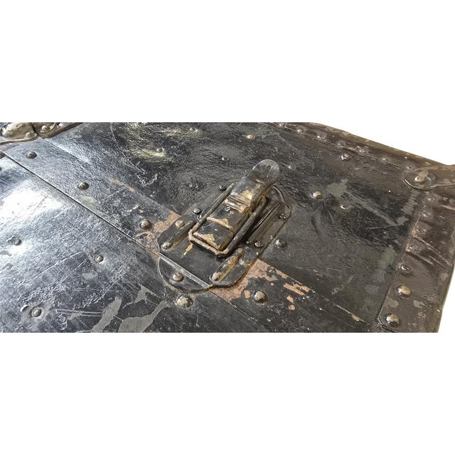 Vintage Steamer Trunk, 1940s For Sale - Image 16 of 17