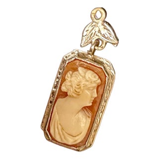 Art Deco 14k White Gold Carved Shell Cameo Necklace Pendant For Sale