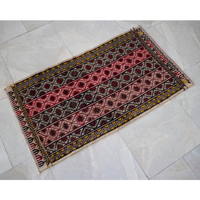 Hand-Woven Braided Small Rug Turkish Jajim Kilim - 22″ × 39″ For Sale - Image 12 of 13