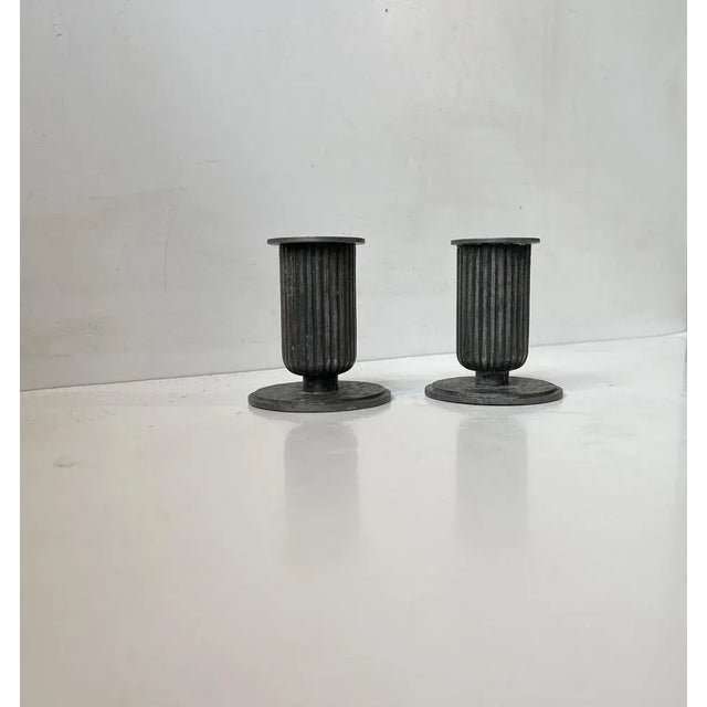 1920s Art Deco Corinthian Column Candlesticks in Pewter, 1920s, Set of 2 For Sale - Image 5 of 9