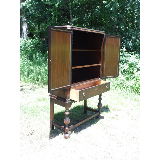 Vintage Feinberg Bros Walnut Art Deco China Bar Cupboard Linen