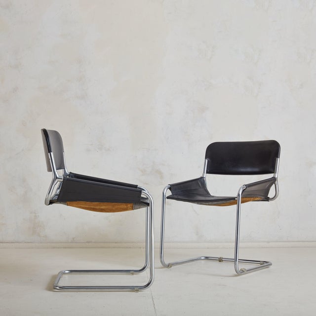 1970s Set of 4 Chrome + Black Leather Cantilever Chairs, Italy 1970s For Sale - Image 5 of 11