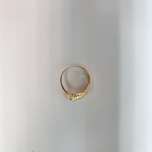 Ruby & Diamond Accented Horsehead Matte Ring 14k Yellow Gold, Size 5 For Sale - Image 4 of 5