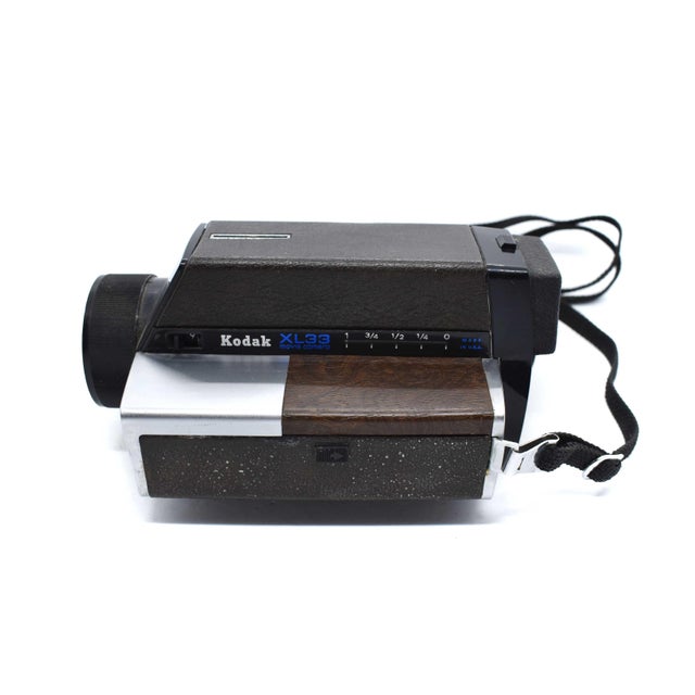 Mid 20th Century Mid Century Modern Kodak Xl33 Super 8 Movie Camera With Original Hard Case For Sale - Image 5 of 12