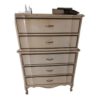 Vintage 1960s-1970s Dixie Furniture French Provincial Chest-on-Chest Highboy Dresser For Sale