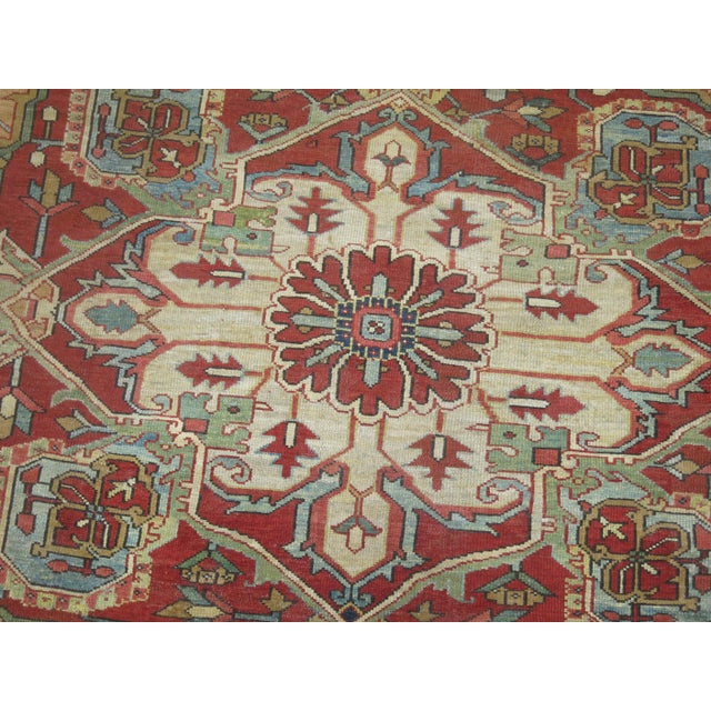 Antique Heriz Serapi - 12'6" x 15'3" For Sale In New York - Image 6 of 10